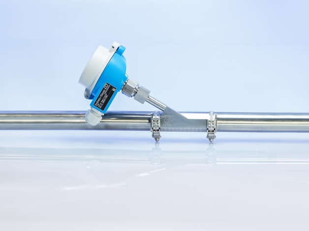 Sonda de temperatura no invasiva montada en la superficie exterior de una tubería
