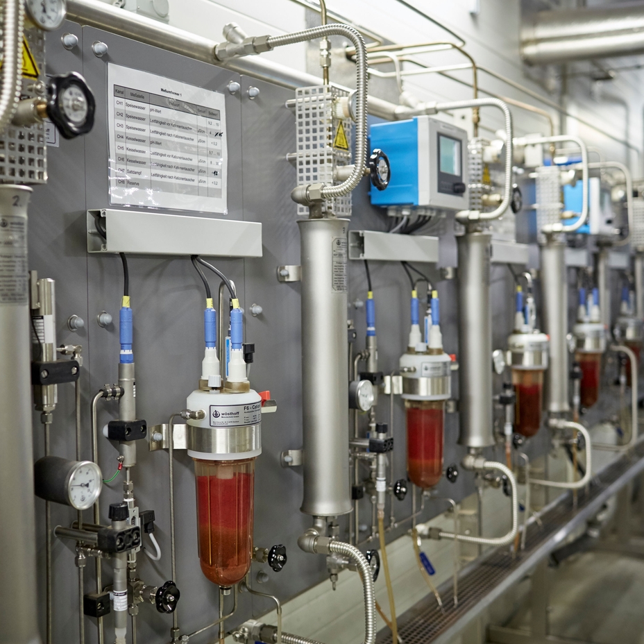 Solución para análisis de agua y vapor de Endress+Hauser