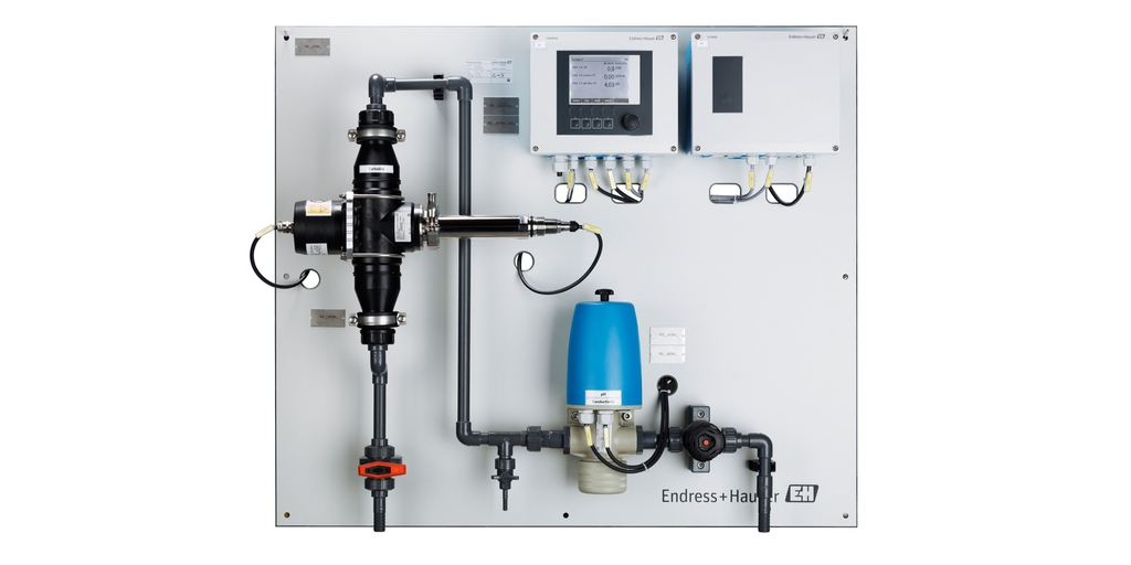Los paneles de control para la monitorización de agua proporcionan señales de medición para el control y diagnóstico de procesos. Solución de panel de control modular para una monitorización de agua fiable y segura en cualquier industria.