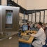 La estación de calibración realiza pruebas en los analizadores para una mayor precisión.