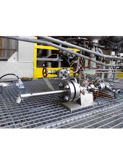 Imagen del producto: sonda Raman Rxn-40 bridada instalada en una planta