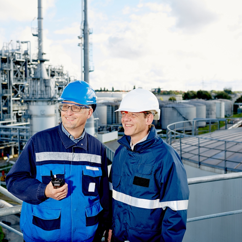 Visita de un cliente de Endress+Hauser en una refinería