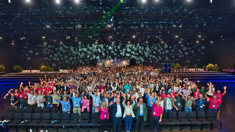 650 becarios, estudiantes y alumnos participaron en el Día de la Red de la Generación Joven de Endress+Hauser.