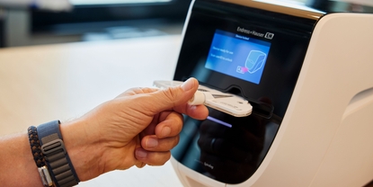 Equipo BioSense E+H con módulo de detección y concentración para el análisis de ADN mediante PCR